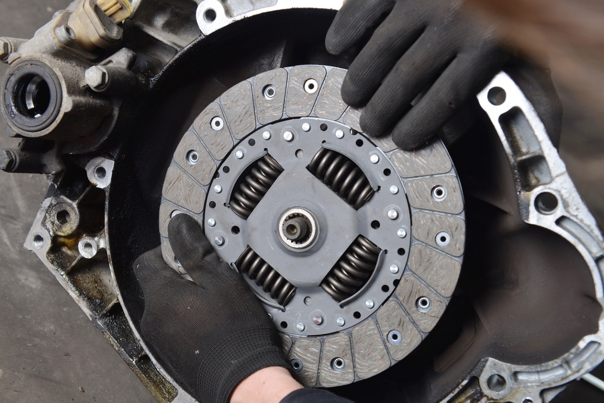 What to Do If Your Clutch Smells Burnt?